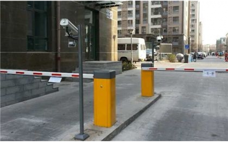 車牌識別系統可提高小區(qū)車輛管理效率